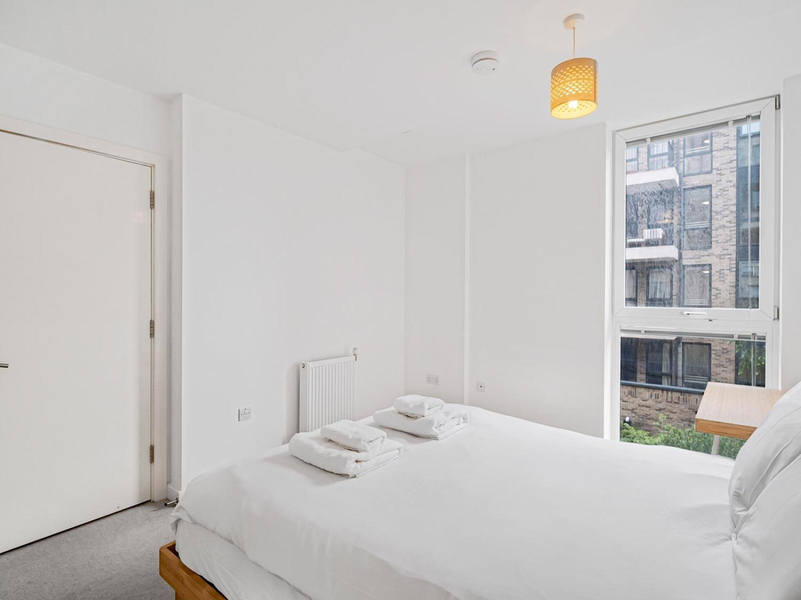 Modern Flat With Balcony Pass The Keys