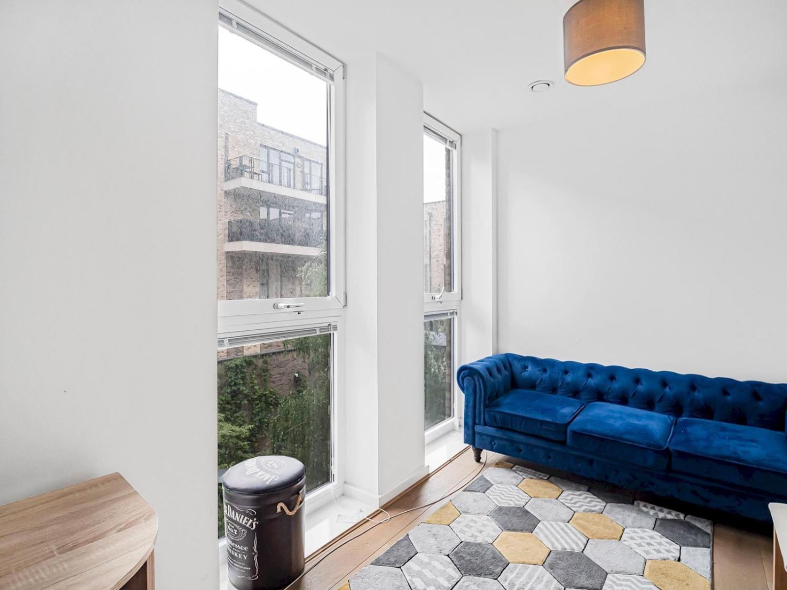 Appartamento Modern Flat With Balcony Pass The Keys *